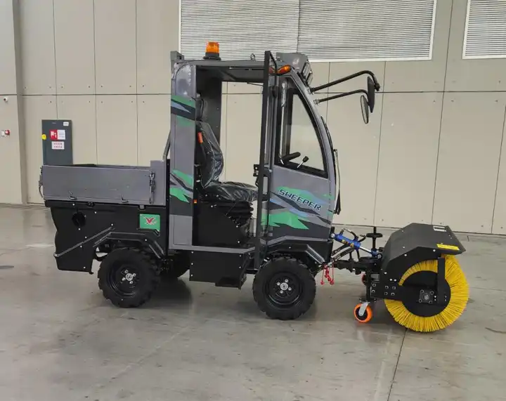 Four Wheel Drive Snow Sweeper - Image 2
